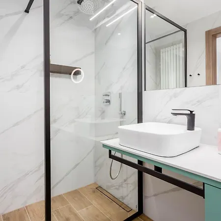 Deo Na Wyspie Spichrzów Aparthotel *