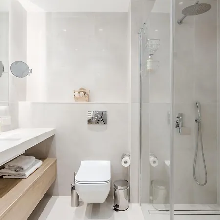 Deo Na Wyspie Spichrzow By Rent Like グダニスク